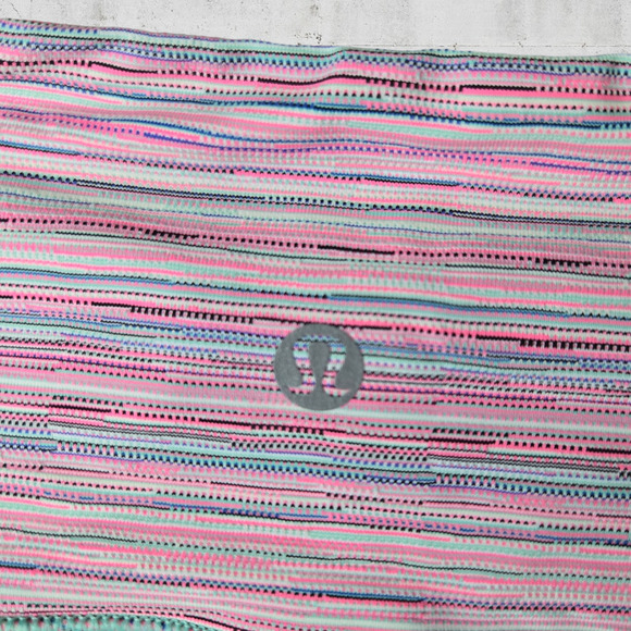 Lululemon Pink Cyber Stripe Luxtreme Wunder Under Workout Capri Leggings Size 4 - Picture 5 of 6